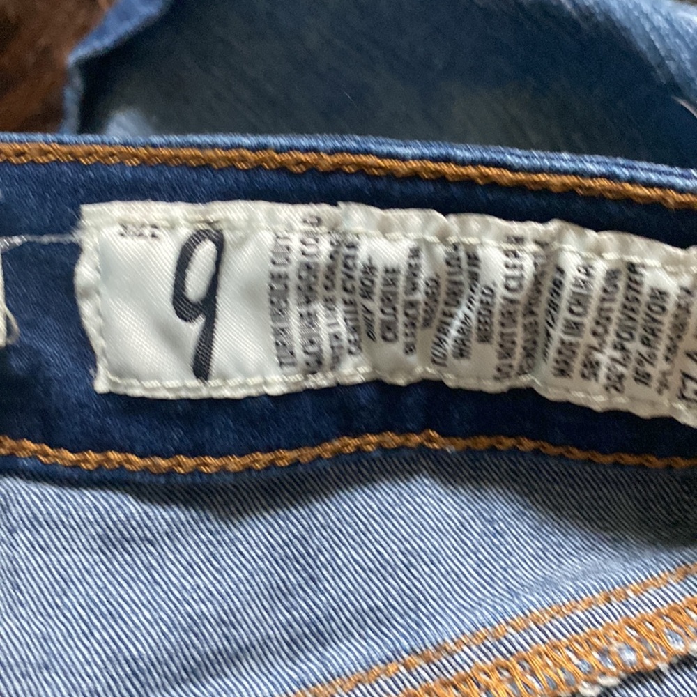 Jean shots - Picture 3 of 3